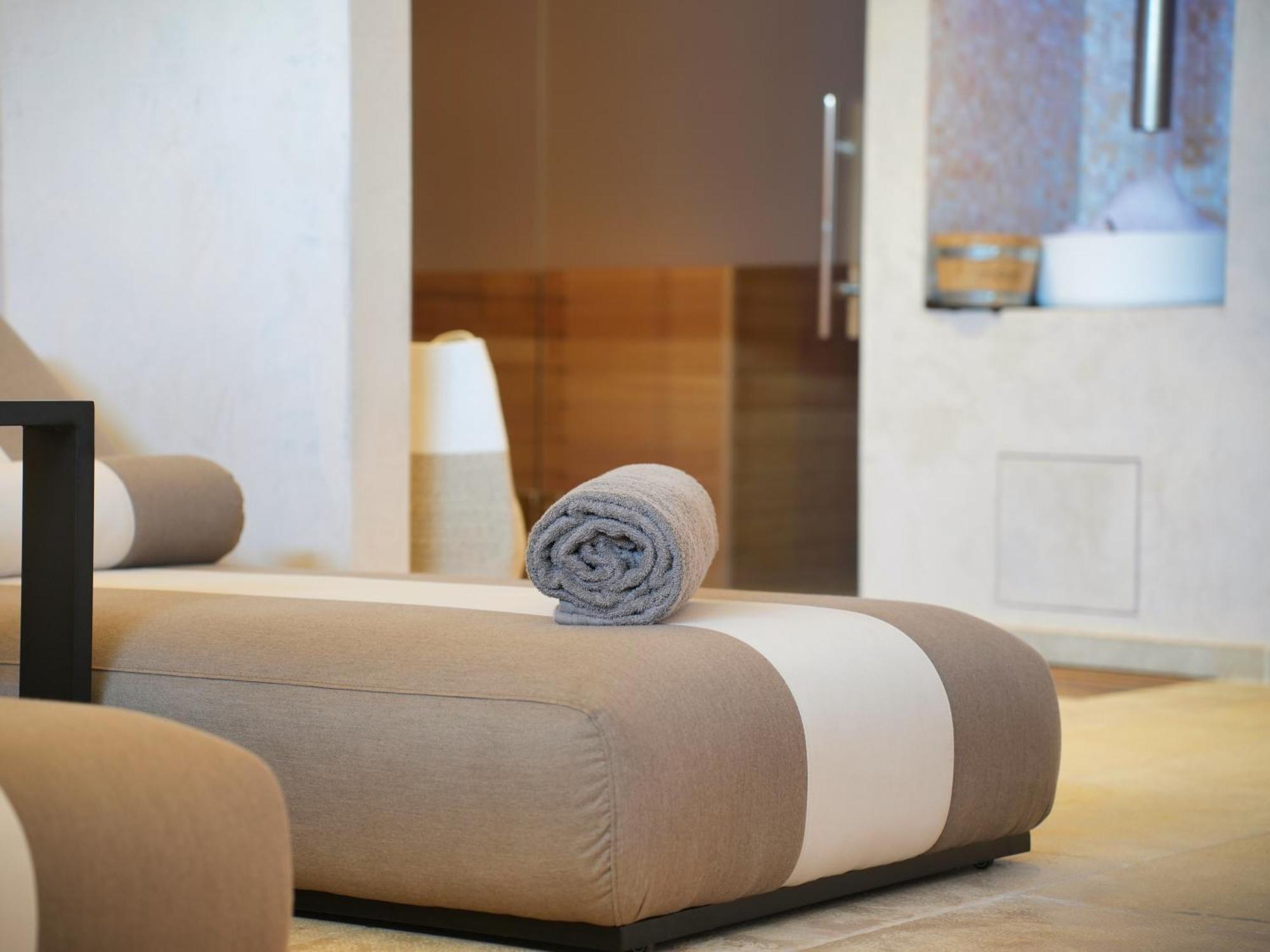 Les Regalia Hotel & Spa Сент-Люсі-де-Порто-Веккіо Екстер'єр фото