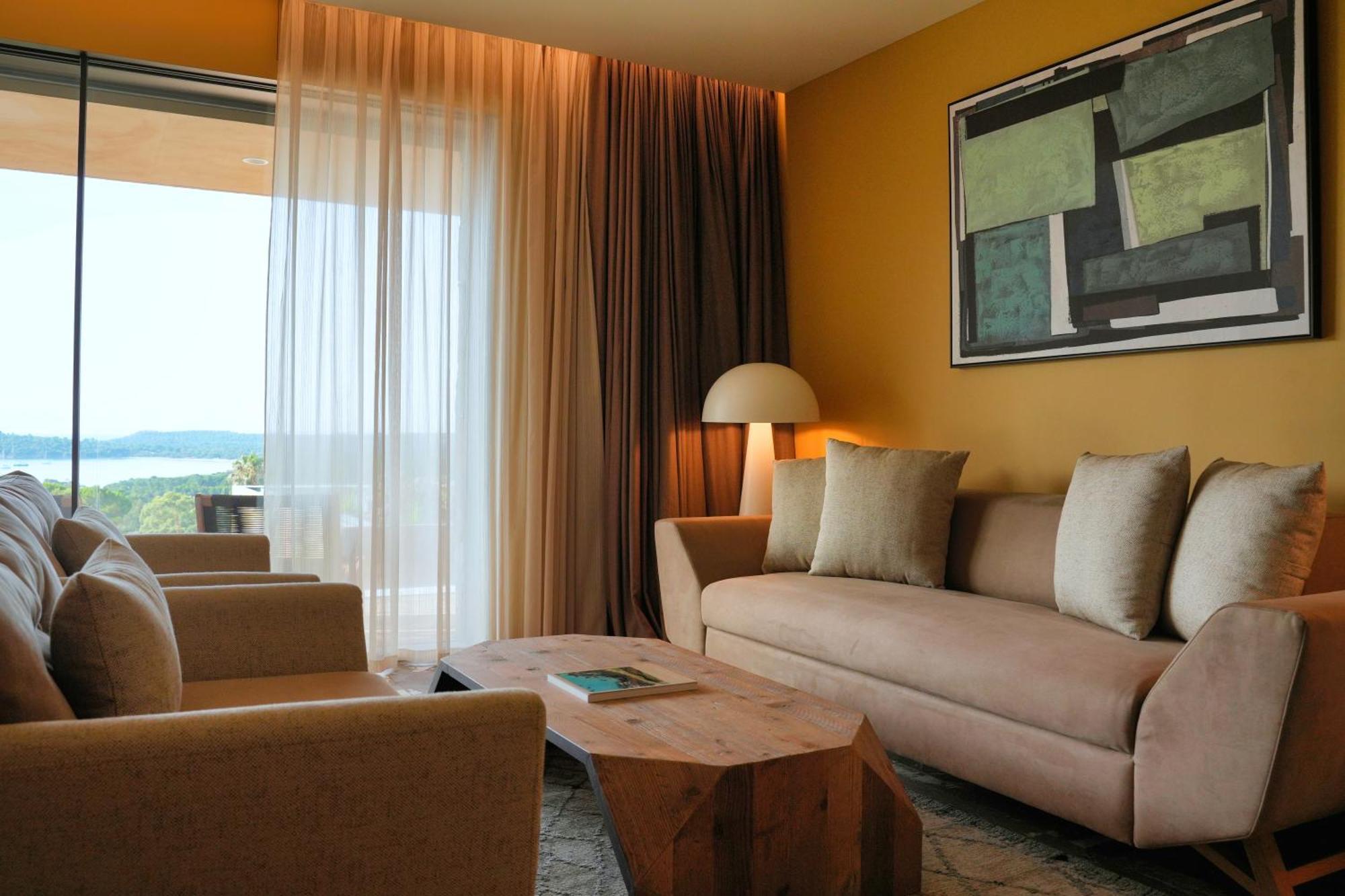 Les Regalia Hotel & Spa Сент-Люсі-де-Порто-Веккіо Екстер'єр фото